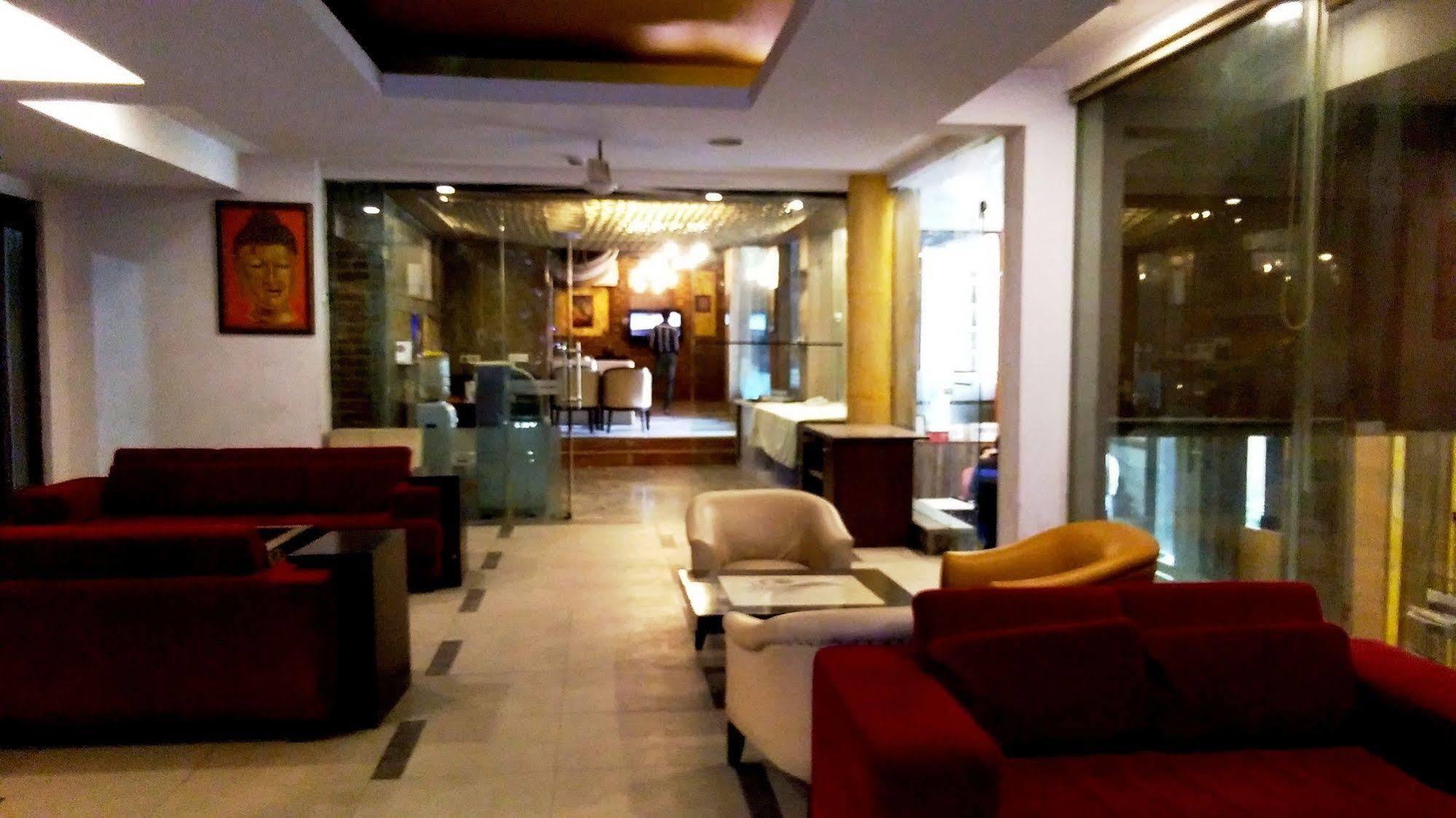 The White Klove Neu-Delhi Exterior foto